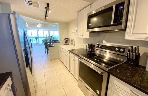 Sand Key Condo | 18th Floor Million Dollar Views!