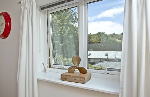 Torcross Apartment | 19 At The Beach - an apartment that sleeps 4 guests in 1 bedroom