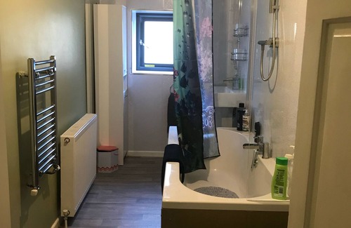 Walsden Bed & Breakfast | 19 Bacup Road