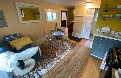 Hosford-Abernethy Cottage | 1904 Carriage House; Portland, Oregon