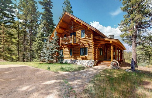 Purgatory House | 192 m² House ∙ 3 bedrooms ∙ 8 guests