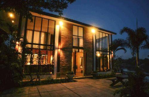Doi Lo House | 192 m² House ∙ 4 bedrooms ∙ 10 guests