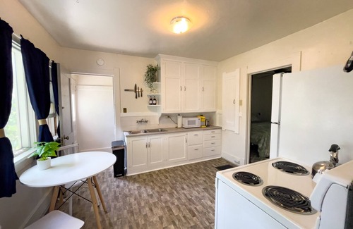 Laramie Apartment | 1920s Home for Extended Stays. Pet-Friendly and Extra Spaces!