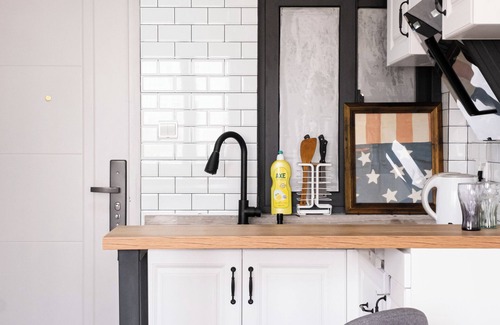 Huaihai Road Commercial Area Apartment | 1930 French Minimalist Apartment