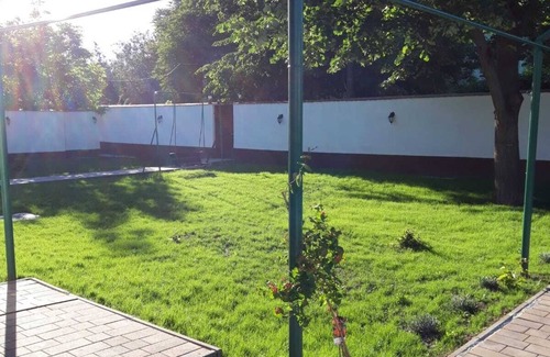 Sector 1 House | 1942 fully renovated cottage