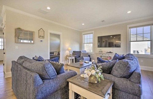 Long Branch House | 195 m² House ∙ 3 bedrooms ∙ 7 guests