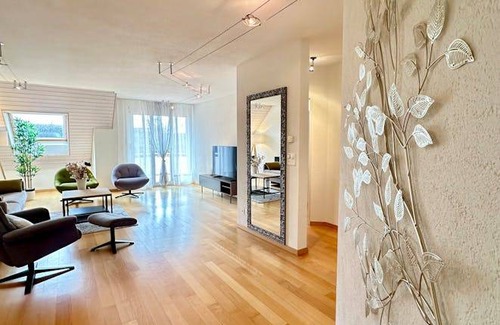 Kloten Resort | 196 m² Private room ∙ 1 bedroom ∙ 1 guest