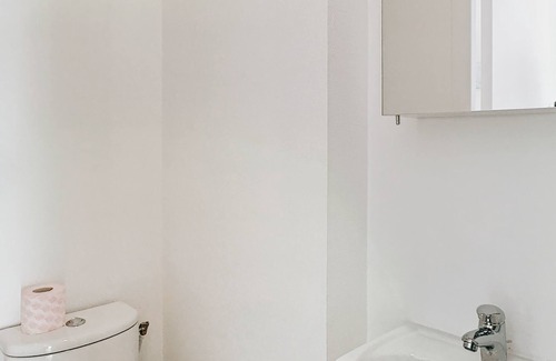 Saint-Lambert Apartment | 19m2 Studio with air conditioning In The 15th