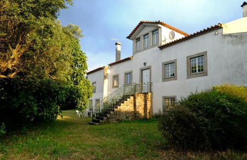 Vila Ruiva Villa | 19th Centry Farmhouse Getaway - Sleep 12-14 w Pool