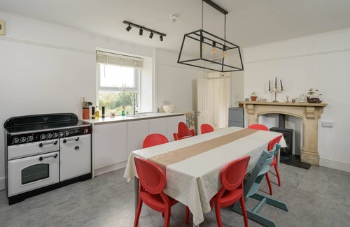 Edge House | 19th Century House, Private Parking, nr Painswick