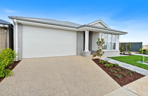 Yarrawonga House | 19th on Putters