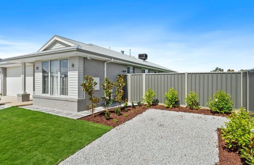 Yarrawonga House | 19th on Putters