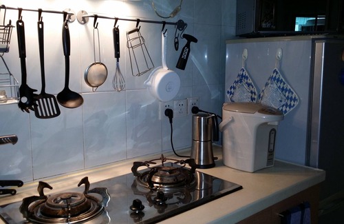 Liwan Apartment | 1A Real-China Home: Cozy 2Bed In City Center. Quiet,Charm