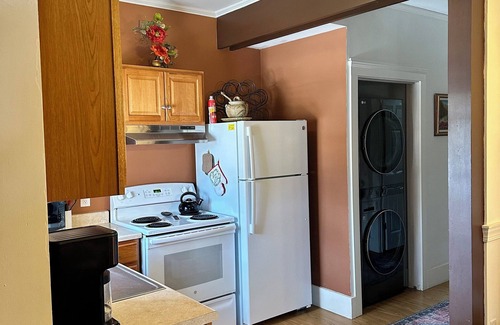 Westcliffe Hotel | 1BR/1BA dog friendly with porch