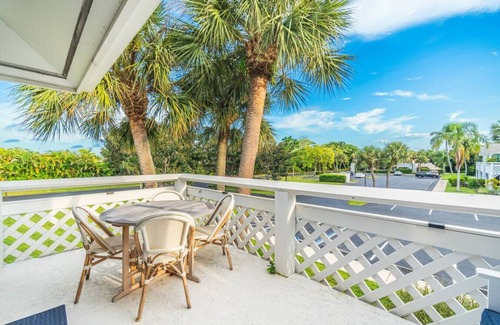 Bella Vista Condo | 1BR/1BA villa at Jupiter Bay