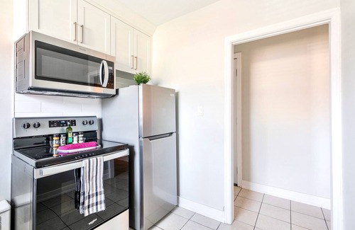 Hamilton Apartment | 1BR Apartment in Corktown Hamilton!