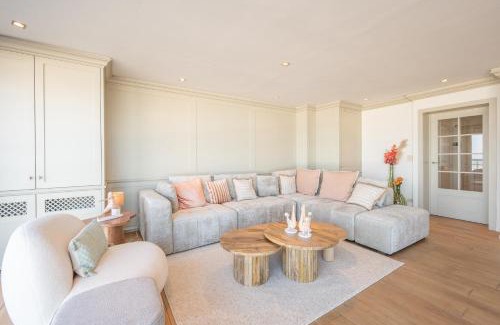 Mellet Apartment | 1e Verdiep appartement op de zeedijk in Knokke met 3 slaapkamers voor max 7 pers