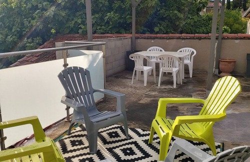 Boutonnet House | 1ST FLOOR APARTMENT AIR-CONDITIONED VILLA
