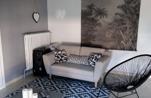 Boutonnet House | 1ST FLOOR APARTMENT AIR-CONDITIONED VILLA
