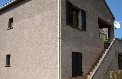 Pietracorbara Apartment | 1st floor of the Maison Rose, 50 metres from the sandy beach