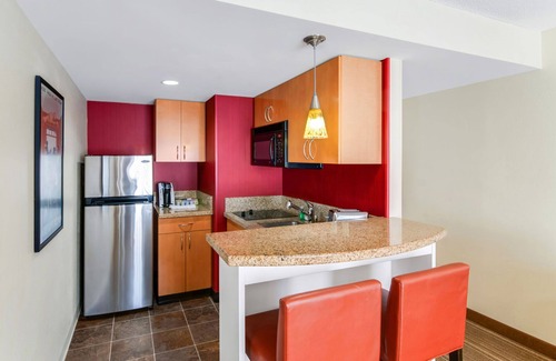 Westborough House | 1x1 Serenity in the Suburbs: Your Ideal Retreat in Westborough - Boston