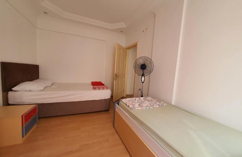 Liman Mahallesi Apartment | 2+1 100m2 2 WC Near sea side 300m 100mbs wifi