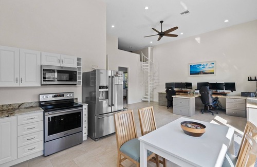 Indian River Estates House | 2/1 with Loft Riverside Retreat for Remote Workers- Pet Friendly in Fort Pierce