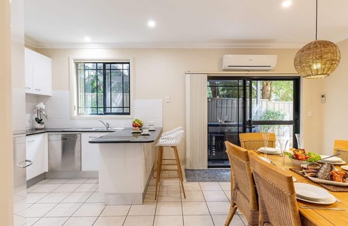 Nelson Bay House | 2 11a Christmas Bush Avenue - fantastic pet friendly townhouse close to Dutchies Beach with Wi-Fi and Air Con