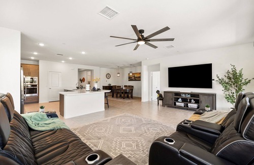 Terra Lago House | 2,166 sq ft Home on Golf Course. Lodge Pools, Sports Courts & Fitness Center.
