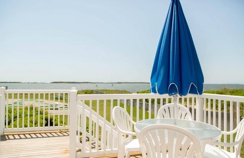 West Yarmouth Apartment | 2 1BR Townhouses, Green Harbor Resort, Sun Loungers, Picnic Area, Beach Access