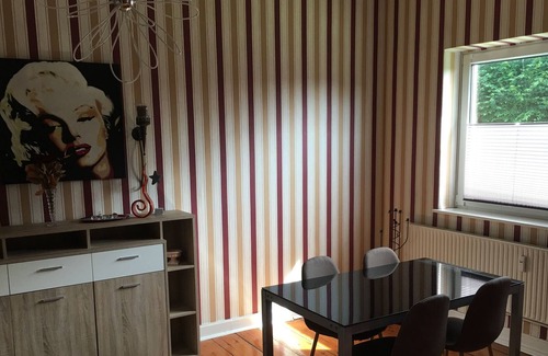 Quarnbek Apartment | 2.5 room apartment in Kiel and near the canal in the beautiful villa estate