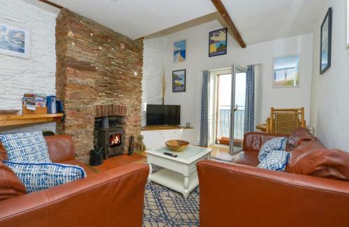 Torcross Apartment | 2 Bayview