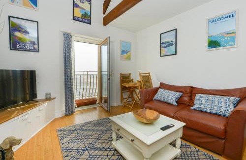 Torcross Apartment | 2 Bayview