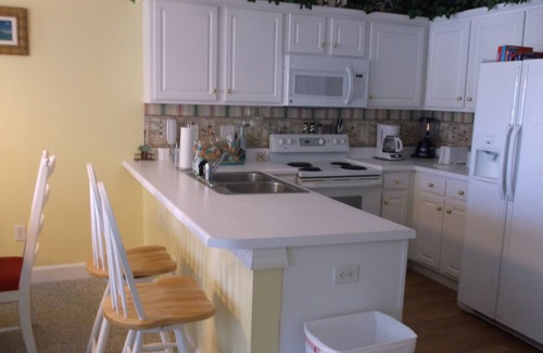 Tybee Island Condo | 2 Bd/2bath Condo! 200 Steps To The Beach! Water View!