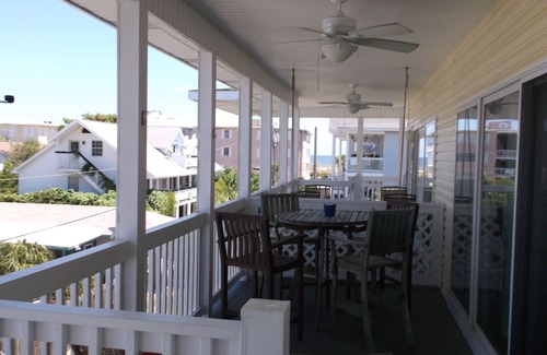 Tybee Island Condo | 2 Bd/2bath Condo! 200 Steps To The Beach! Water View!