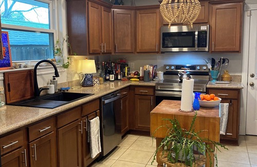 Jefferson House | 2 bed/1 bath in Quiet New Orleans Neighborhood