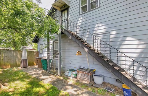 Talbot's Corner Apartment | 2 Bed 1 Bath in Trendy East Nashville Neighborhood!