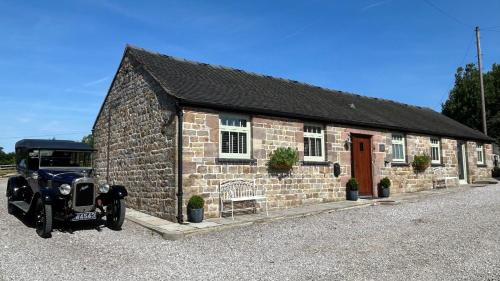 Winkhill House | 2 Bed Barn Alton Towers Chatsworth Polars Peaks