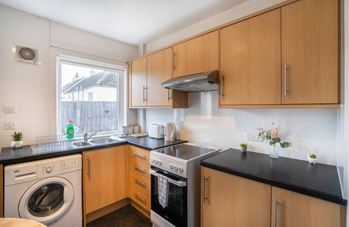 Ormiston House | 2 Bed Bungalow - Free Parking