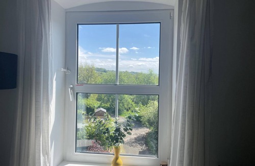 Summerbridge Apartment | 2-bed Flat in Summerbridge Harrogate, Pet Friendly