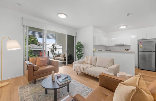 Teneriffe Apartment | 2-Bed Getaway with Shared Pool & BBQ Access