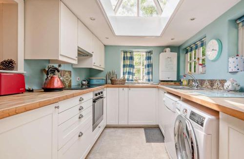 New Forest District House | 2 Bed in Beaulieu 92220