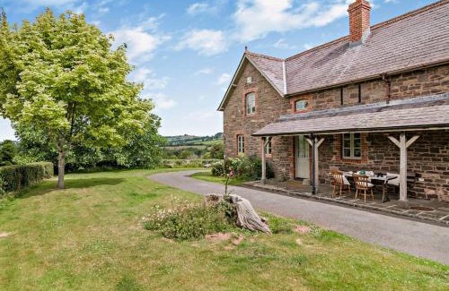 Pencelli House | 2 bed in Pencelli BN281