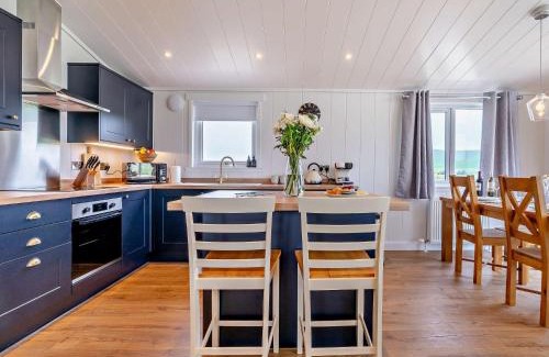 St. Andrews House | 2 Bed in St Andrews 94606