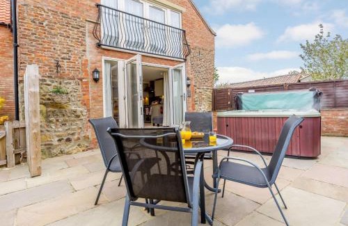 Thirsk House | 2 Bed in Thirsk 48116