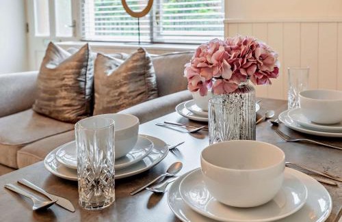 Warwick Town Centre House | 2 Bed in Warwick 93085