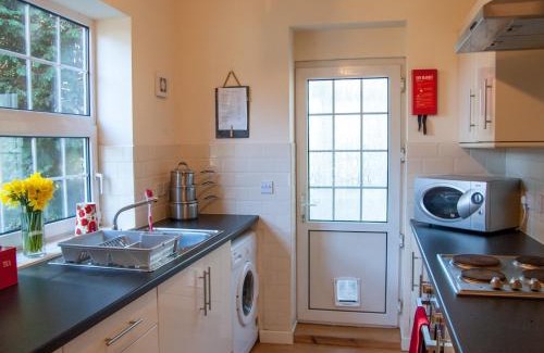 Neath House | 2 Bed in Ystragynlais BN247