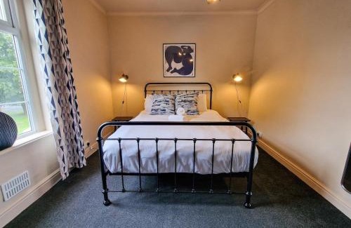 Eccles House | 2 Bed near City Centre by City SuperHost