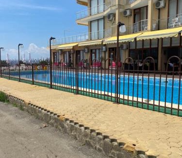 Ravda Apartment | 2 Bedroom/2 стаен апартамент на метри от плажа