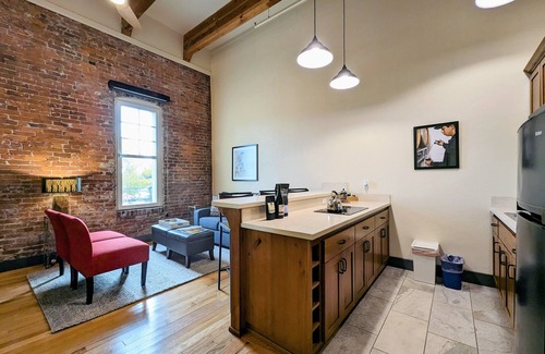 Amity Apartment | 2 bedroom, 2 bathroom suite - 2 flats in 1 - Amity Flat - Willabell Flats